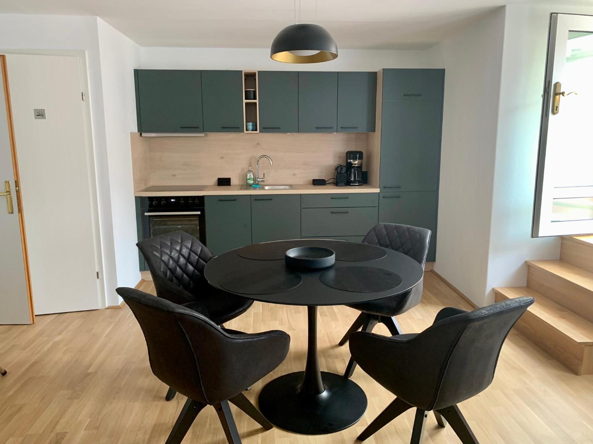 Air-Conditioned, Quiet Apartment With A Terrace In Center Of St Poelten - Smart Tv Sankt Poelten Exterior photo